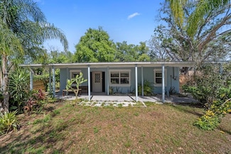 12304 Woodleigh Ave, Tampa, FL 33612