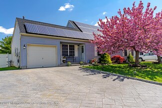122 Mountain Lake Rd, Little Egg Harbor Township, NJ 08087