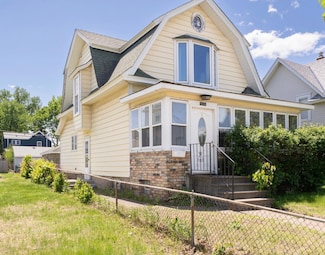 1638 Concordia Ave, Saint Paul, MN 55104