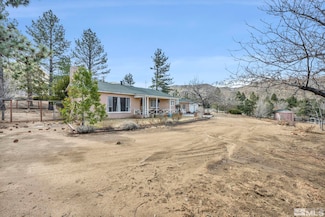 432 Pinenut Rd, Coleville, CA 96107