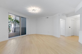 2401 NE 65th St Unit 205, Fort Lauderdale, FL 33308