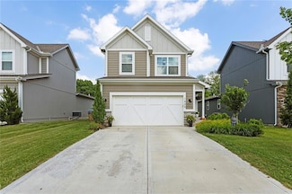 1405 Newport Ln, Raymore, MO 64083