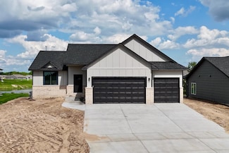 5542 N Saint Paul St, Wichita, KS 67204
