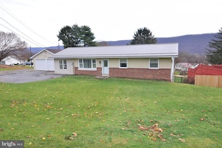 12 Scenic Dr, Lewistown, PA 17044