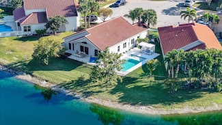 21767 Philmont Ct, Boca Raton, FL 33428