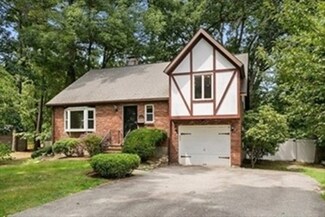 31 Pinewood Rd, Wellesley, MA 02482