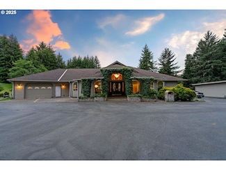 92631 Rainier Ln, Coos Bay, OR 97420