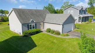 131 Grangerford Heights, West Henrietta, NY 14586