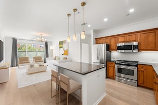 850 E Main St Unit 330, Stamford, CT 06902
