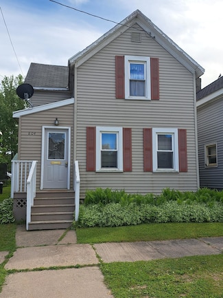 804 Cedar St, Sault Sainte Marie, MI 49783