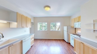 22 Boynton St Unit 3, Jamaica Plain, MA 02130