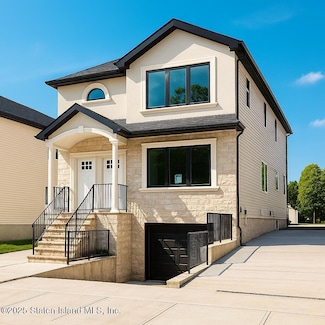 98 Alverson Ave, Staten Island, NY 10309