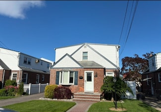 100 Carl Ave, Franklin Square, NY 11010