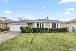 1813 W Pheasant Trail, Mount Prospect, IL 60056
