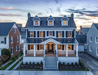 8 S Quincy Ave, Margate City, NJ 08402