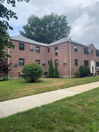 8011 Shore Pkwy Unit 287, Howard Beach, NY 11414