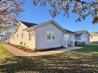 355 Sunset Dr, Chillicothe, OH 45601