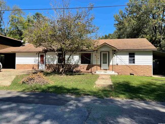 920 Ridge Rd, Benton, AR 72015