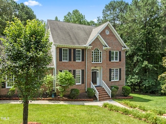 111 Canberra Ct, Cary, NC 27513