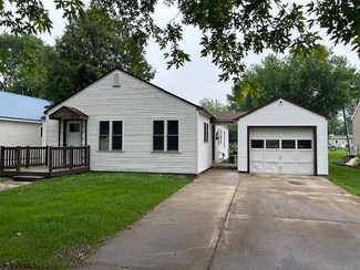 206 W 3rd St, Minneota, MN 56264