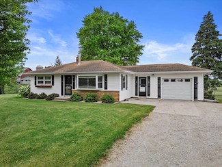 901 136th Ave, Union Grove, WI 53182