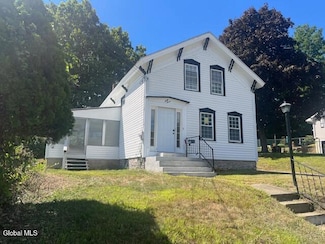 63 Knickerbocker St, Ballston Spa, NY 12020