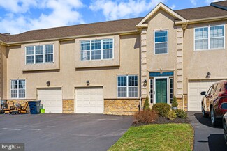367 Manor Cir, Harleysville, PA 19438