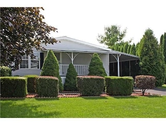 6421 Francis Dr, Victor, NY 14564