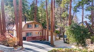 40300 Valley of The Falls Dr, Forest Falls, CA 92339