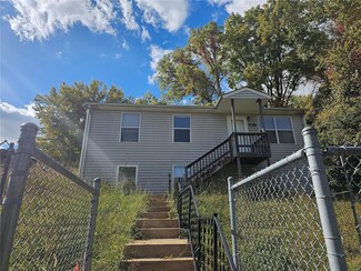 5831 Lagonda Ave, Saint Louis, MO 63135