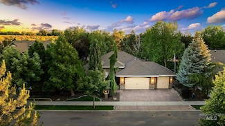 731 E Eaglewoods Ln, Eagle, ID 83616