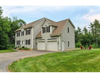 463 Oakham Rd, Barre, MA 01005