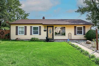 1240 Larch Ln, Fort Wayne, IN 46825