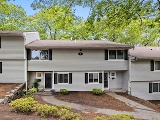 3 Beals Cove Rd Unit E, Hingham, MA 02043