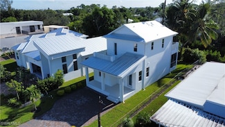 4005 Harvest Ct, Naples, FL 34112
