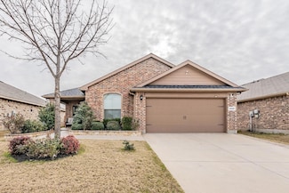 8320 Windsor Forest Dr, Fort Worth, TX 76120