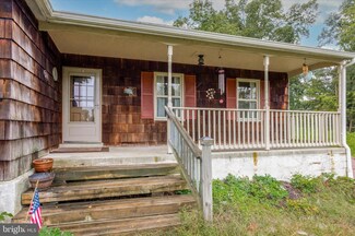 766 Skunk Hollow Rd, Chalfont, PA 18914