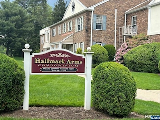 350 Maple Ave Unit 1, Oradell, NJ 07649