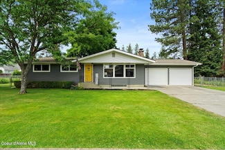 306 Woodland Dr, Pinehurst, ID 83850