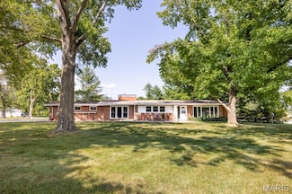 1101 Old Baldwin Rd, New Athens, IL 62264