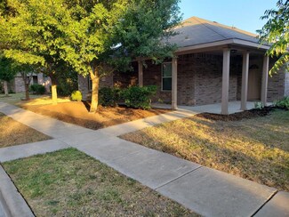 1930 Cross Oaks Dr, Lancaster, TX 75146