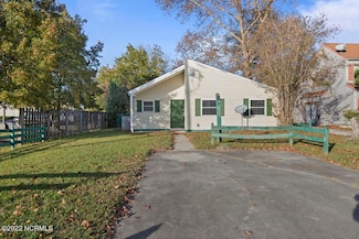 210 Doris Ave E, Jacksonville, NC 28540
