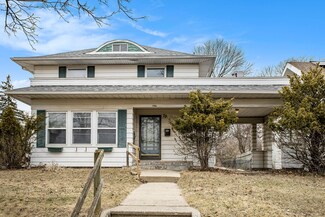 792 Oakridge Dr, Jackson, MI 49203