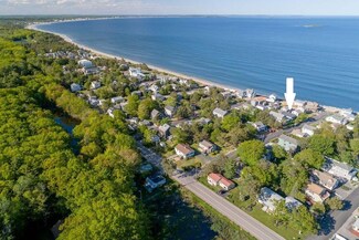 18 Beacon Ave, Saco, ME 04072