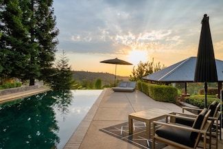 7380 Ridge Rd, Newcastle, CA 95658