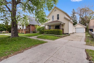 1914 10th St, Port Huron, MI 48060