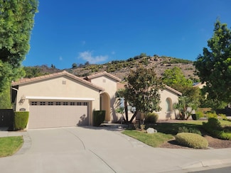 2690 Ponderosa Ct, Escondido, CA 92027