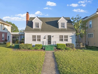 306 E 2nd St, Salem, VA 24153