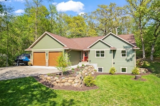 S7698 W Grandview Ave, Merrimac, WI 53561