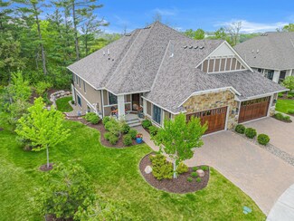 255 Bellwether Path, Wayzata, MN 55391